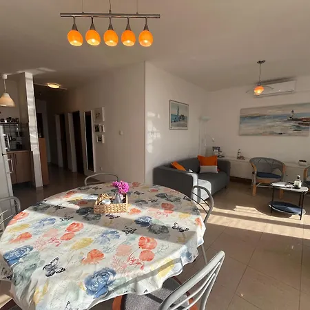 With A Sea View Apartamento