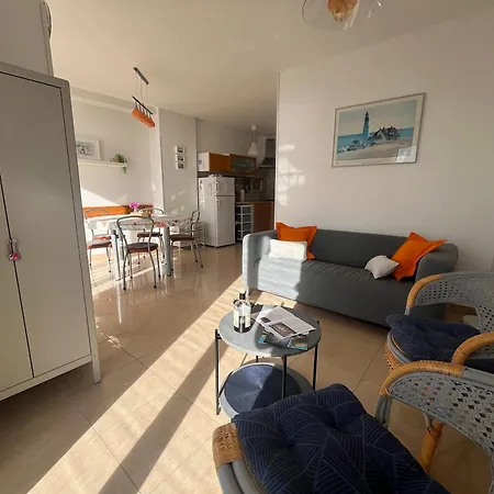 Apartman With A Sea View *