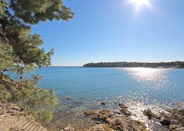 With A Sea View Apartman *